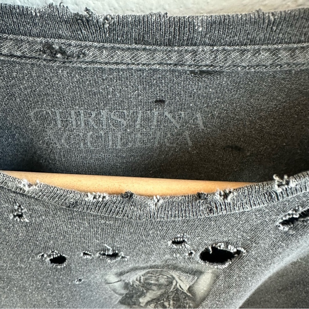 Black Christina Aguilera dirty destroyed t-shirt - Picture 4 of 8